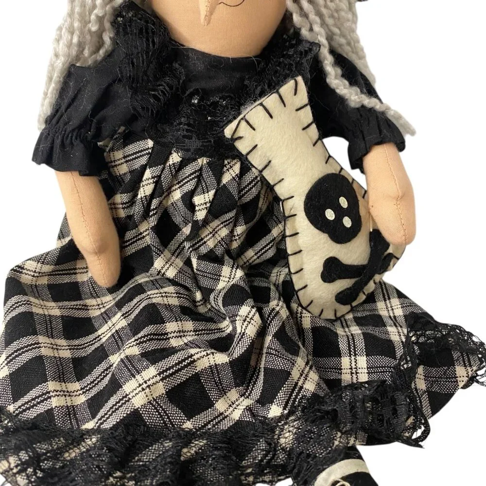 Handmade Witch Rag Doll Black Plaid‎ Dress Poison Prop Halloween Decor 21